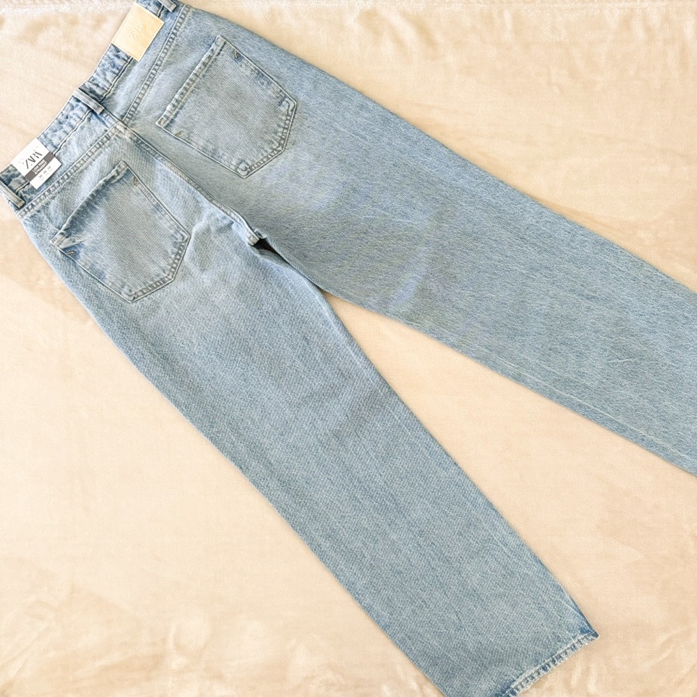 Low Rise Straight‎ Leg Ripped Jeans Size 4 - Picture 4 of 9